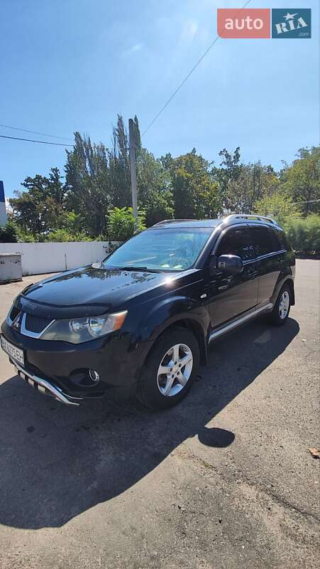 Внедорожник / Кроссовер Mitsubishi Outlander 2008 в Николаеве
