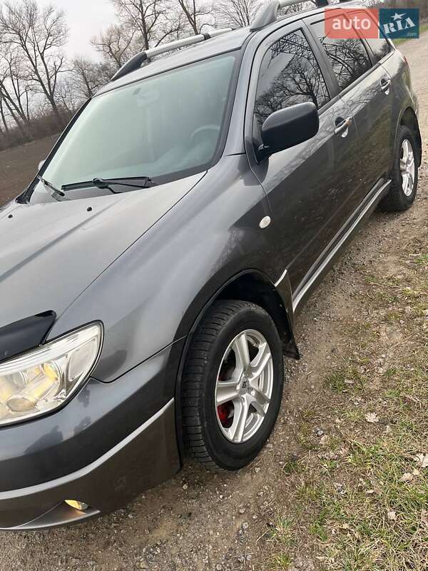 Позашляховик / Кросовер Mitsubishi Outlander 2007 в Хмельницькому