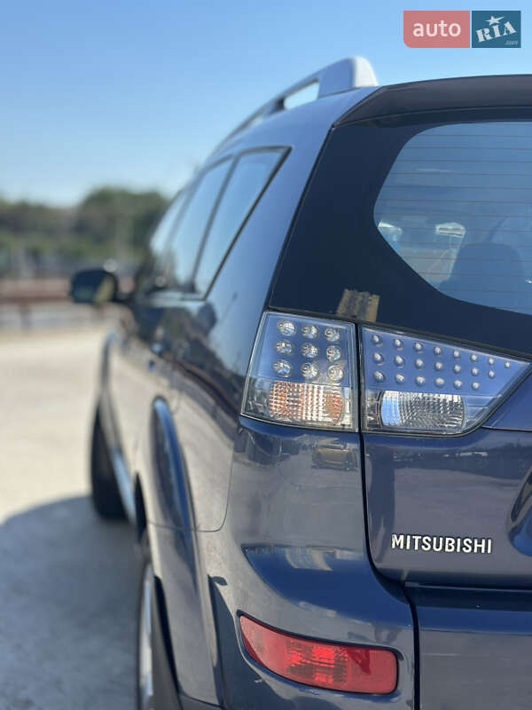 Внедорожник / Кроссовер Mitsubishi Outlander 2007 в Киеве фото 6 Внедорожник / Кроссовер Mitsubishi Outlander 2007 в Киеве