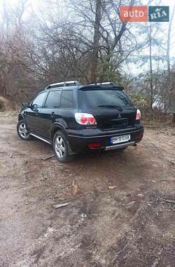 Внедорожник / Кроссовер Mitsubishi Outlander 2007 в 