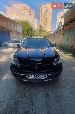 Позашляховик / Кросовер Mitsubishi Outlander 2007 в Києві