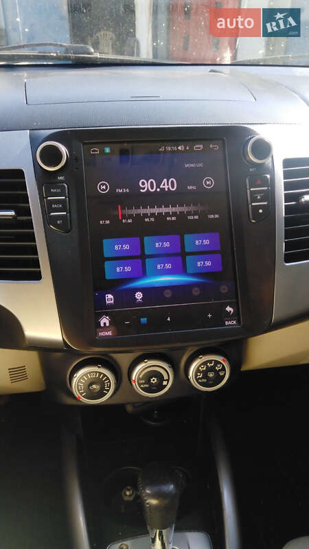 Внедорожник / Кроссовер Mitsubishi Outlander 2008 в Львове фото 12 Внедорожник / Кроссовер Mitsubishi Outlander 2008 в Львове