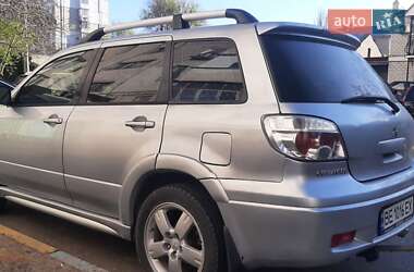 Внедорожник / Кроссовер Mitsubishi Outlander 2007 в 