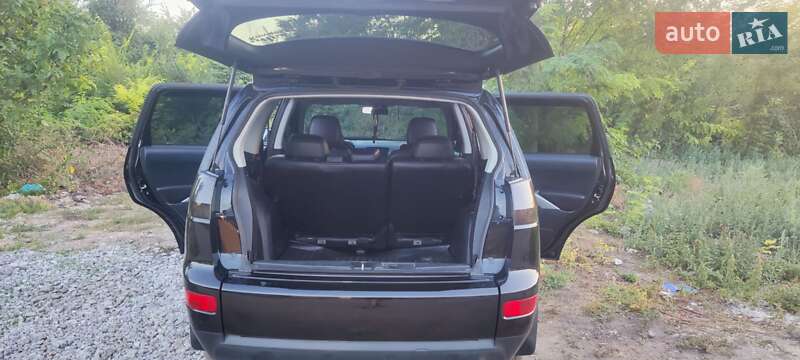 Внедорожник / Кроссовер Mitsubishi Outlander 2009 в Кривом Роге фото 14 Внедорожник / Кроссовер Mitsubishi Outlander 2009 в Кривом Роге
