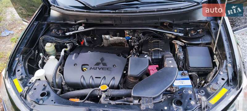 Внедорожник / Кроссовер Mitsubishi Outlander 2009 в Кривом Роге фото 26 Внедорожник / Кроссовер Mitsubishi Outlander 2009 в Кривом Роге