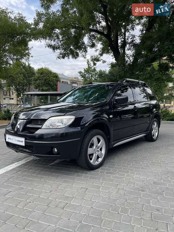 Внедорожник / Кроссовер Mitsubishi Outlander 2008 в Николаеве