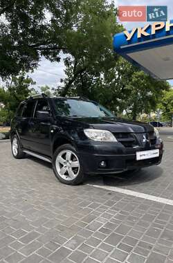 Позашляховик / Кросовер Mitsubishi Outlander 2008 в Миколаєві