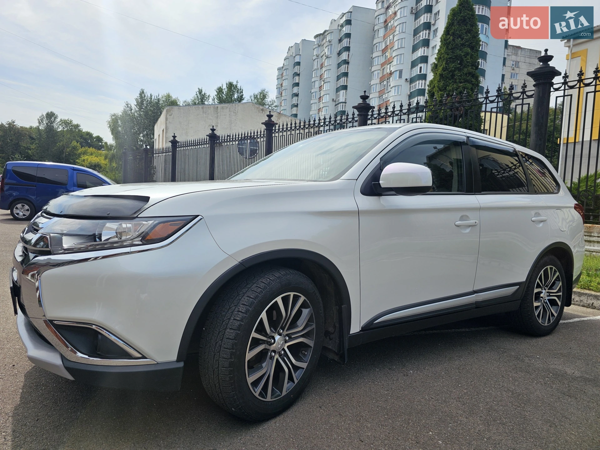 2015 Mitsubishi Outlander - мініатюра 15