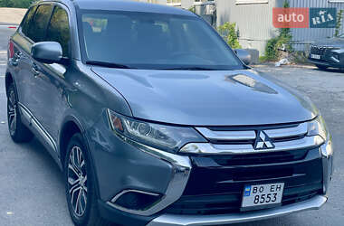 Mitsubishi Outlander 2016