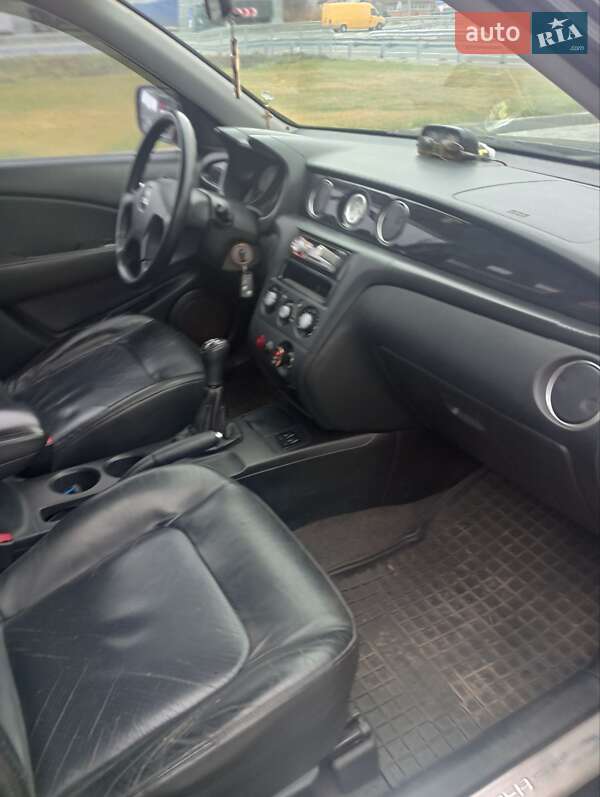 Позашляховик / Кросовер Mitsubishi Outlander 2003 в Лубнах