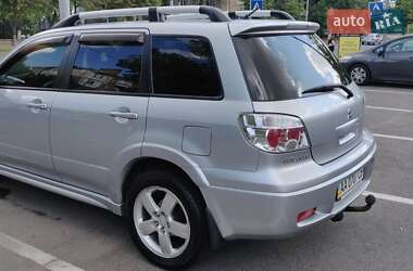 Внедорожник / Кроссовер Mitsubishi Outlander 2008 в 