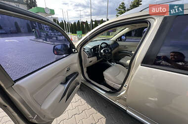 Внедорожник / Кроссовер Mitsubishi Outlander 2008 в 