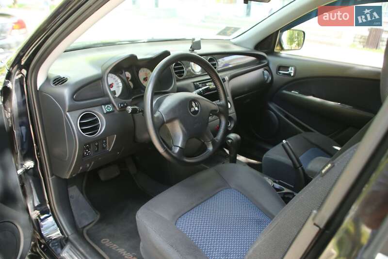 Внедорожник / Кроссовер Mitsubishi Outlander 2008 в Киеве