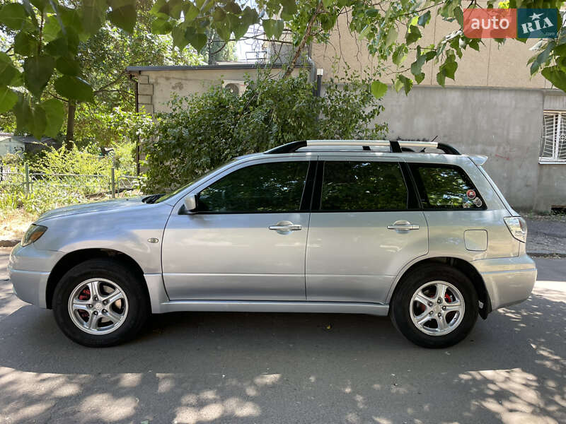 Внедорожник / Кроссовер Mitsubishi Outlander 2003 в Одессе