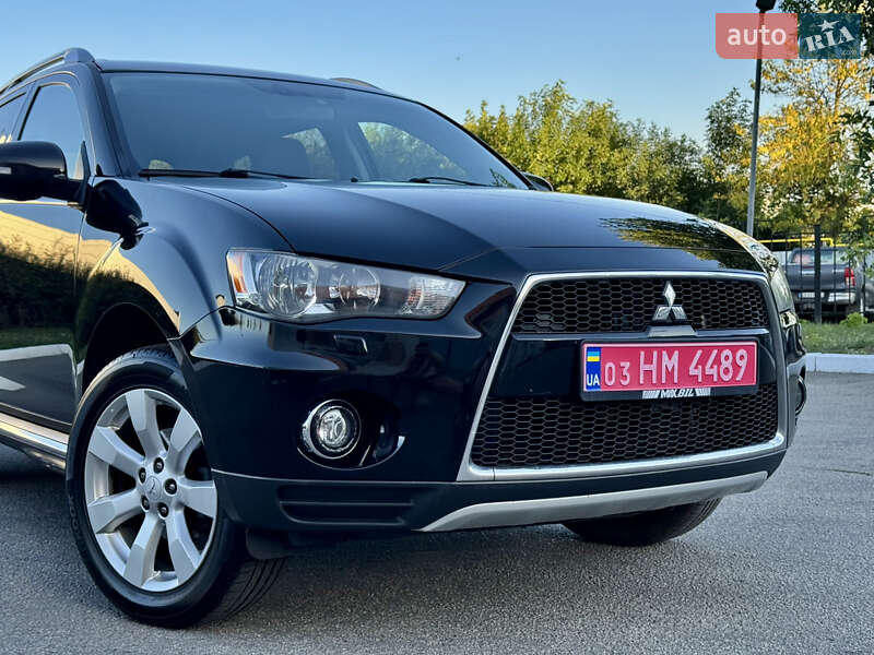 Внедорожник / Кроссовер Mitsubishi Outlander 2010 в Полтаве