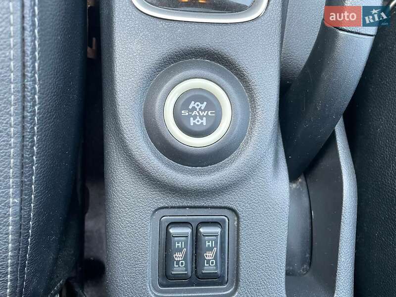 Внедорожник / Кроссовер Mitsubishi Outlander 2016 в Днепре