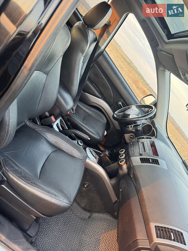 Внедорожник / Кроссовер Mitsubishi Outlander 2008 в Каменском фото 7 Внедорожник / Кроссовер Mitsubishi Outlander 2008 в Каменском