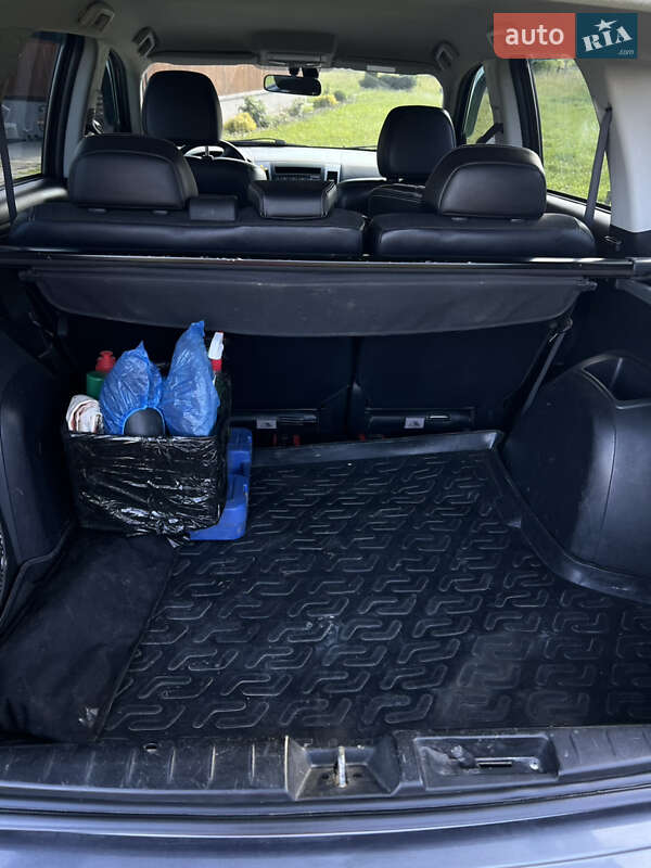 Позашляховик / Кросовер Mitsubishi Outlander 2011 в Стрию