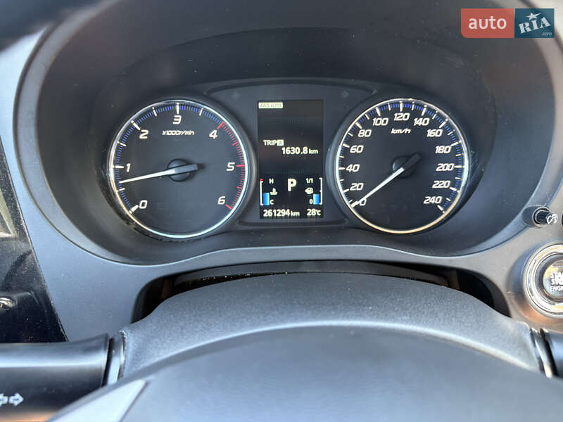 Внедорожник / Кроссовер Mitsubishi Outlander 2015 в Виннице