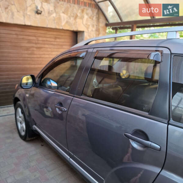 Внедорожник / Кроссовер Mitsubishi Outlander 2008 в Днепре