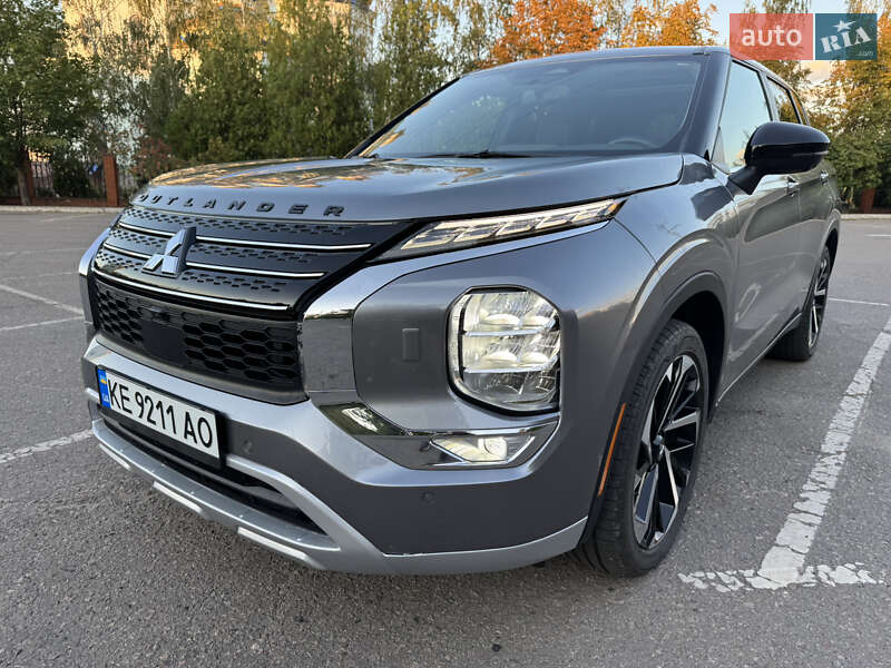 Mitsubishi Outlander 2021