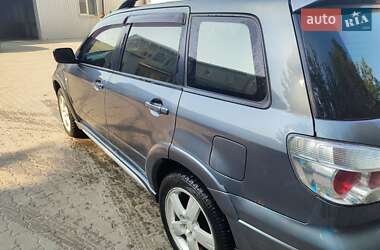 Внедорожник / Кроссовер Mitsubishi Outlander 2007 в Львове