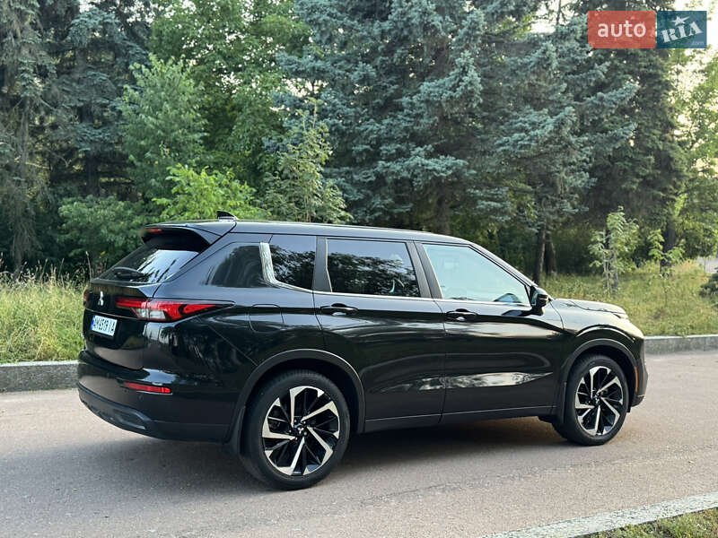 Позашляховик / Кросовер Mitsubishi Outlander 2022 в Житомирі фото 6 Позашляховик / Кросовер Mitsubishi Outlander 2022 в Житомирі