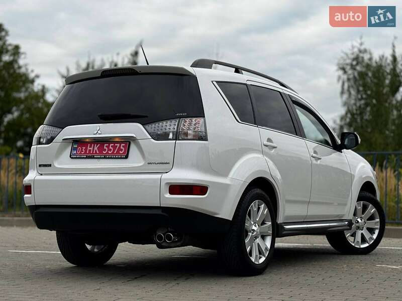 Внедорожник / Кроссовер Mitsubishi Outlander 2011 в Дрогобыче