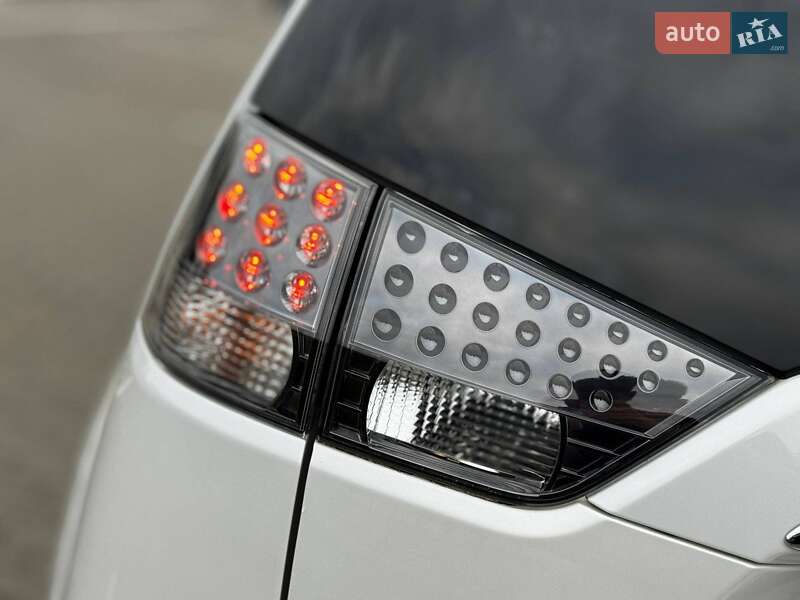 Внедорожник / Кроссовер Mitsubishi Outlander 2011 в Дрогобыче