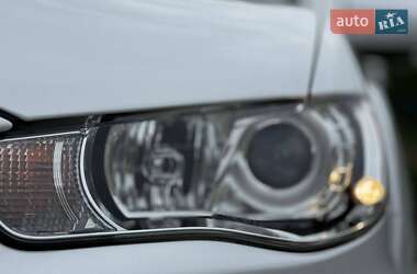 Внедорожник / Кроссовер Mitsubishi Outlander 2011 в 