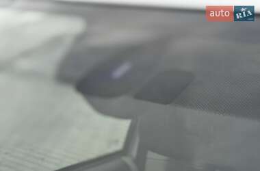 Внедорожник / Кроссовер Mitsubishi Outlander 2011 в 