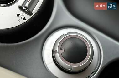 Внедорожник / Кроссовер Mitsubishi Outlander 2011 в 