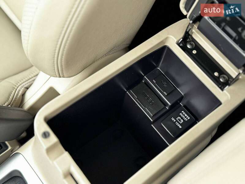 Внедорожник / Кроссовер Mitsubishi Outlander 2011 в Дрогобыче