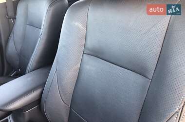 Внедорожник / Кроссовер Mitsubishi Outlander 2015 в 