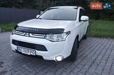 Позашляховик / Кросовер Mitsubishi Outlander 2013 в Трускавці