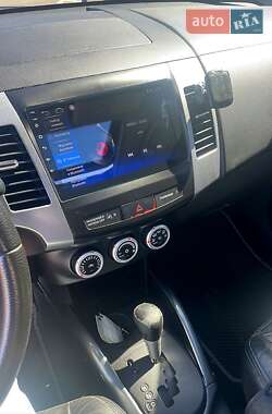 Внедорожник / Кроссовер Mitsubishi Outlander 2007 в 