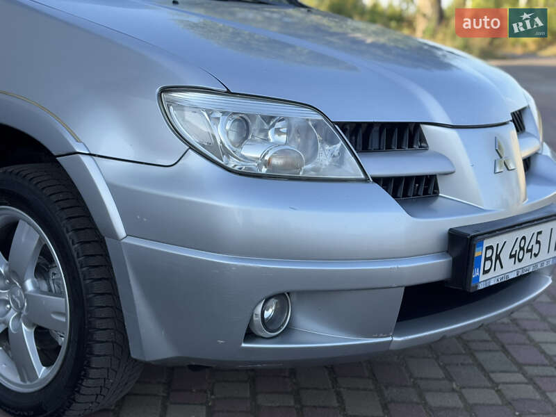 Внедорожник / Кроссовер Mitsubishi Outlander 2007 в Ровно