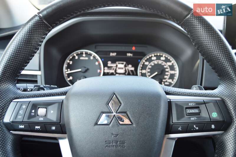 Позашляховик / Кросовер Mitsubishi Outlander 2021 в Одесі