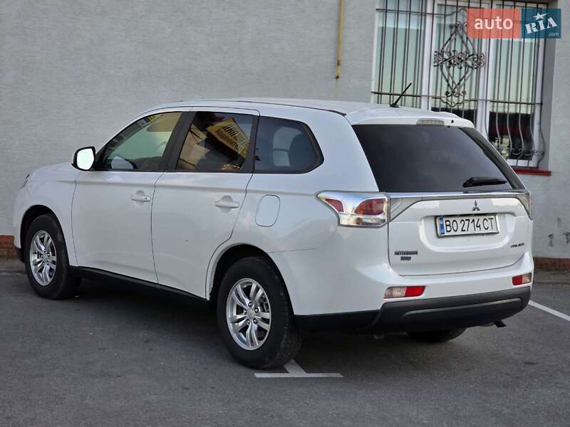 Позашляховик / Кросовер Mitsubishi Outlander 2013 в Тернополі фото 7 Позашляховик / Кросовер Mitsubishi Outlander 2013 в Тернополі