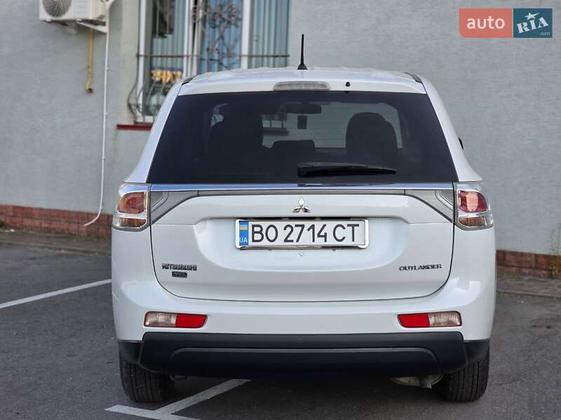 Позашляховик / Кросовер Mitsubishi Outlander 2013 в Тернополі фото 10 Позашляховик / Кросовер Mitsubishi Outlander 2013 в Тернополі