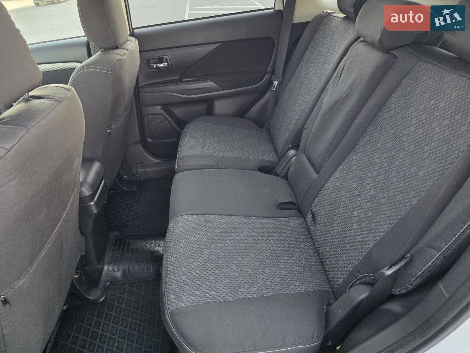 2013 Mitsubishi Outlander - мініатюра 19