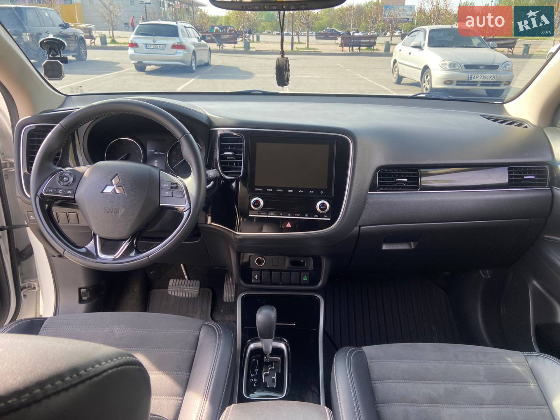 2020 Mitsubishi Outlander - мініатюра 9