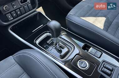 Внедорожник / Кроссовер Mitsubishi Outlander 2021 в 