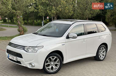 Внедорожник / Кроссовер Mitsubishi Outlander 2013 в Рожнятове