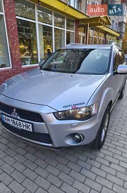 Позашляховик / Кросовер Mitsubishi Outlander 2010 в Краматорську