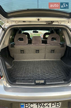Внедорожник / Кроссовер Mitsubishi Outlander 2005 в 