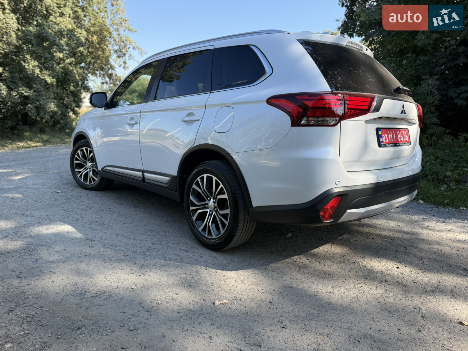 2016 Mitsubishi Outlander - мініатюра 10