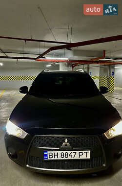 Внедорожник / Кроссовер Mitsubishi Outlander 2010 в Одессе