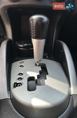 Внедорожник / Кроссовер Mitsubishi Outlander 2010 в 