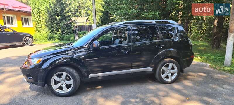 Позашляховик / Кросовер Mitsubishi Outlander 2008 в Дубні